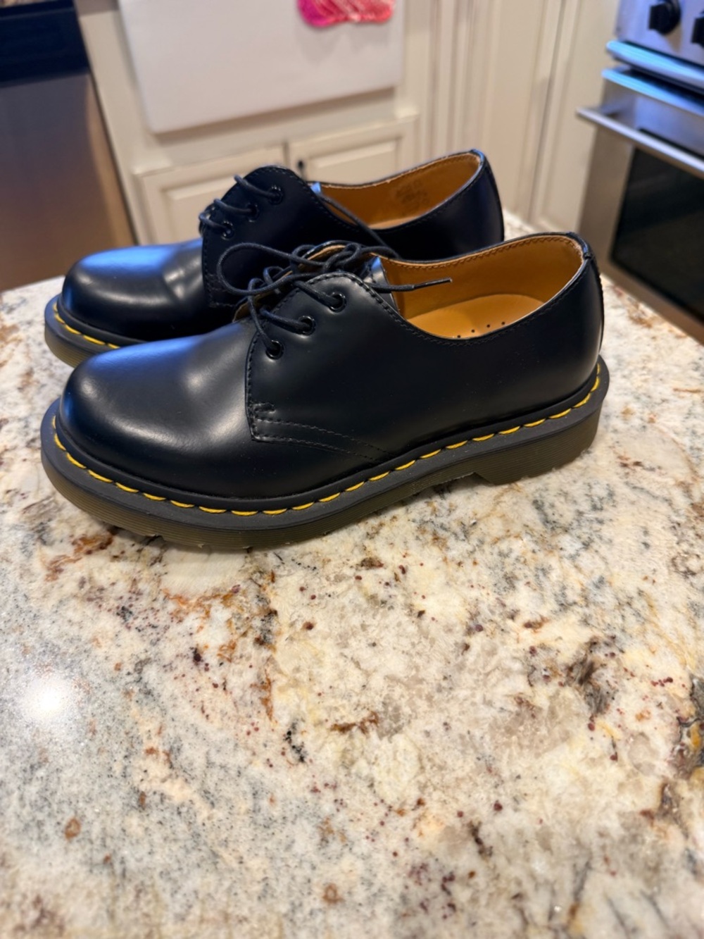 Dr. Martens 11837 Classic Oxford Shoes. Size 5 Women’s